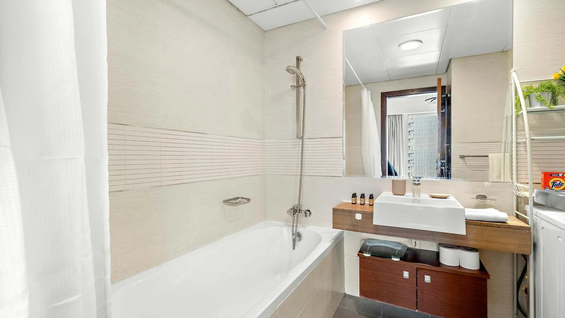 Silkhaus Modern Studio In Arc Tower A At Reem Island Abu Dhabi